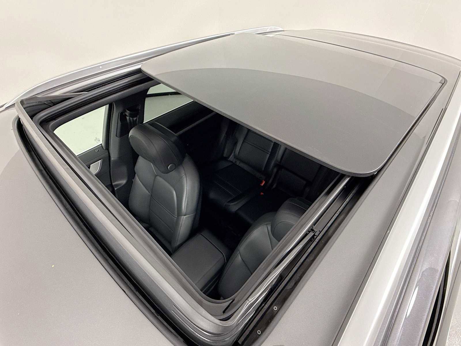 New 2026 Porsche Cayenne image 22