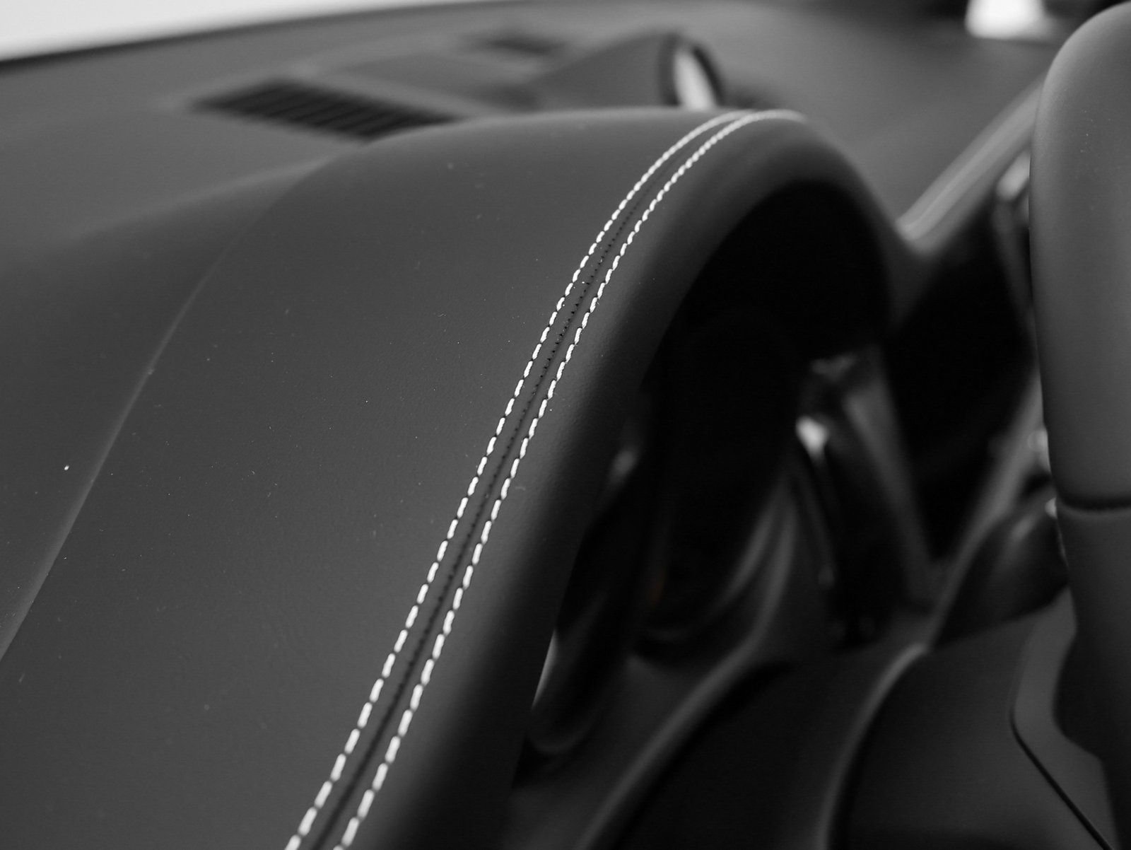 New 2026 Porsche Macan image 31