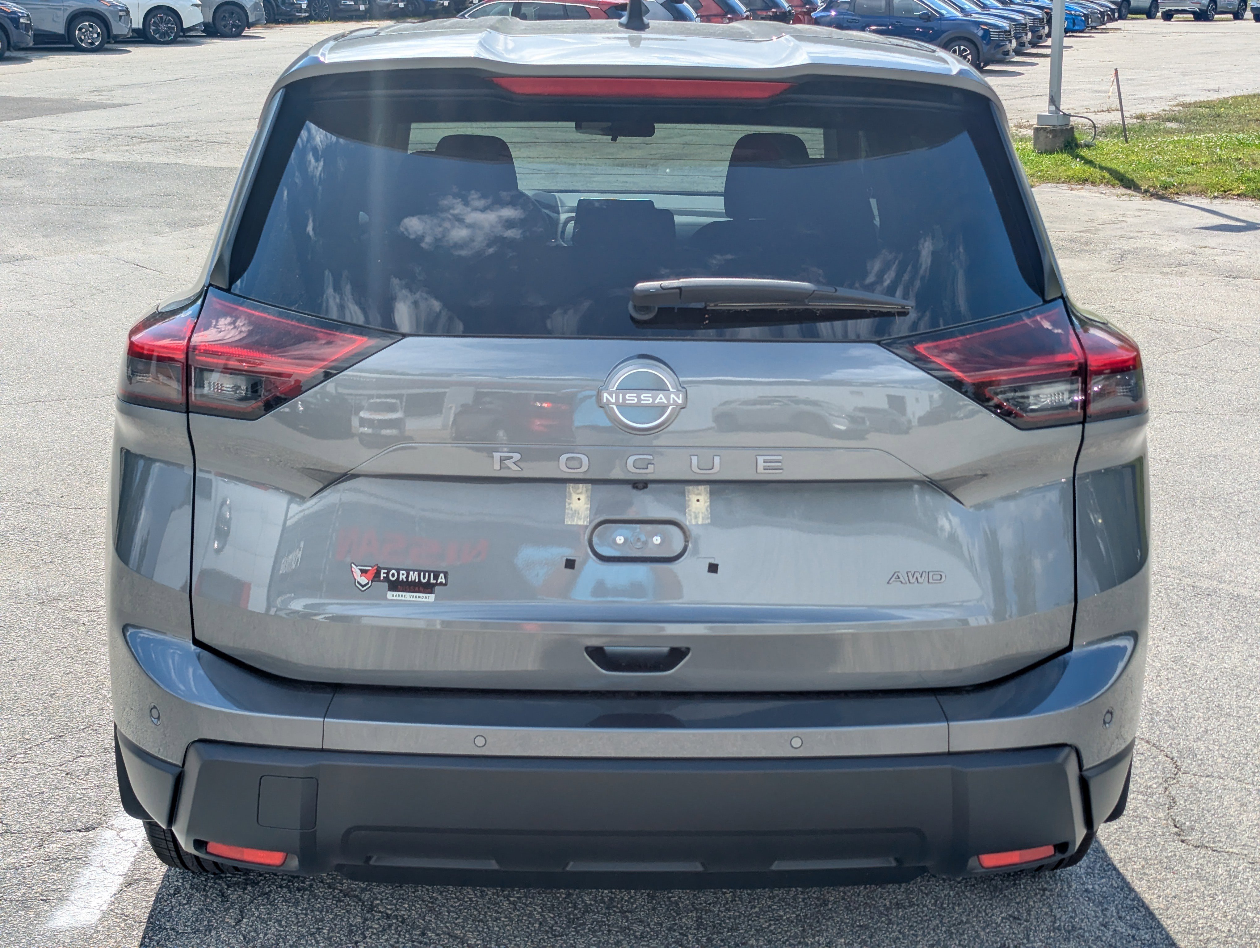 New 2026 Nissan Rogue S image 6