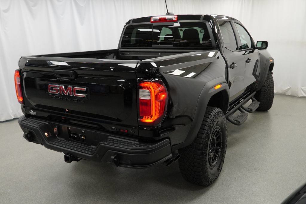 Used 2024 GMC Canyon AT4X w/ AT4X AEV Edition AWD/4WD image 3