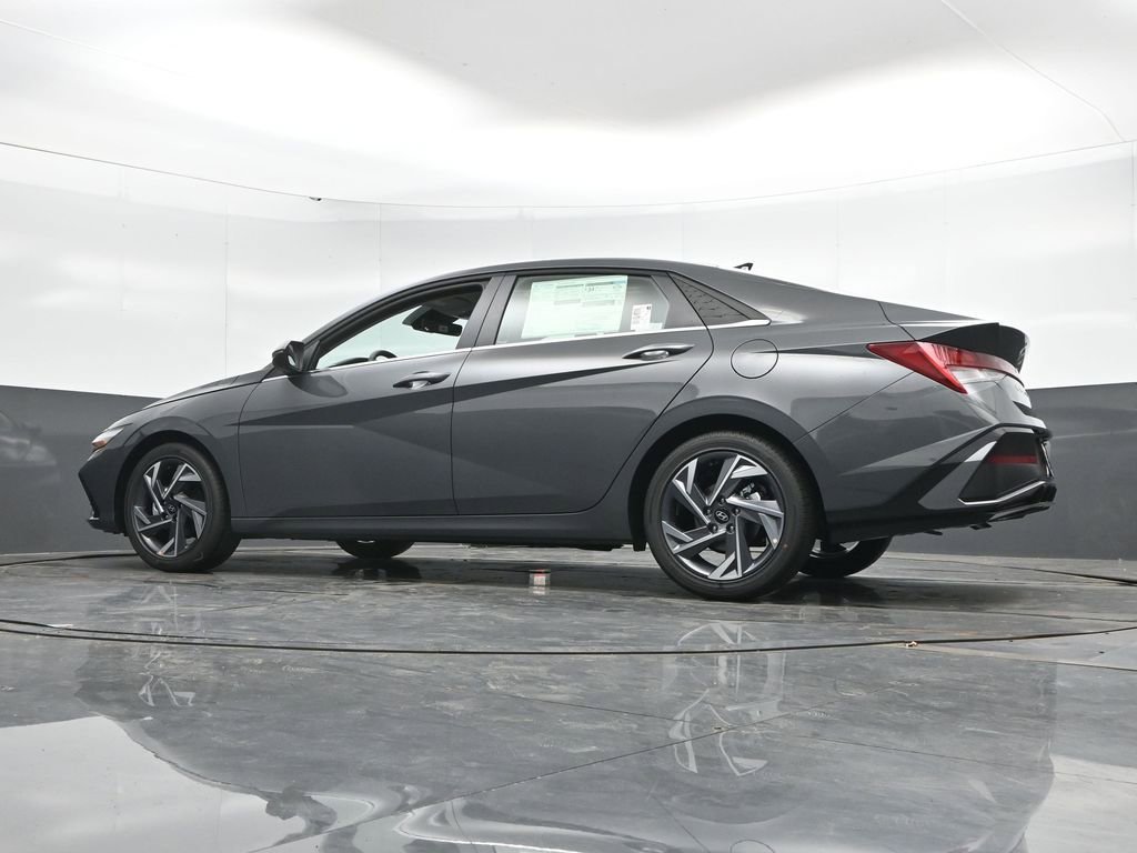 Certified 2025 Hyundai Elantra Limited image 53