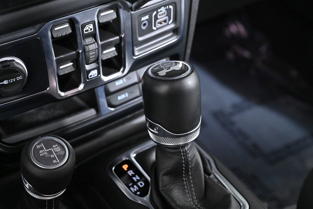 Used 2024 Jeep Wrangler High Altitude image 23