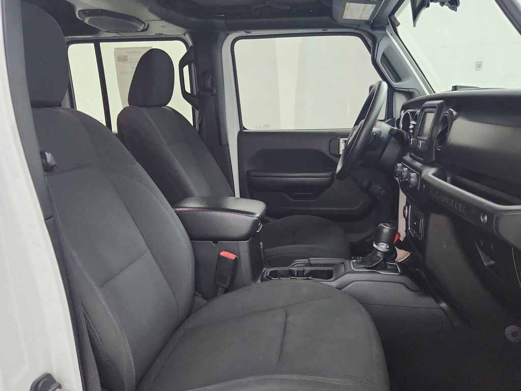 Used 2018 Jeep Wrangler Unlimited Sport AWD/4WD image 35