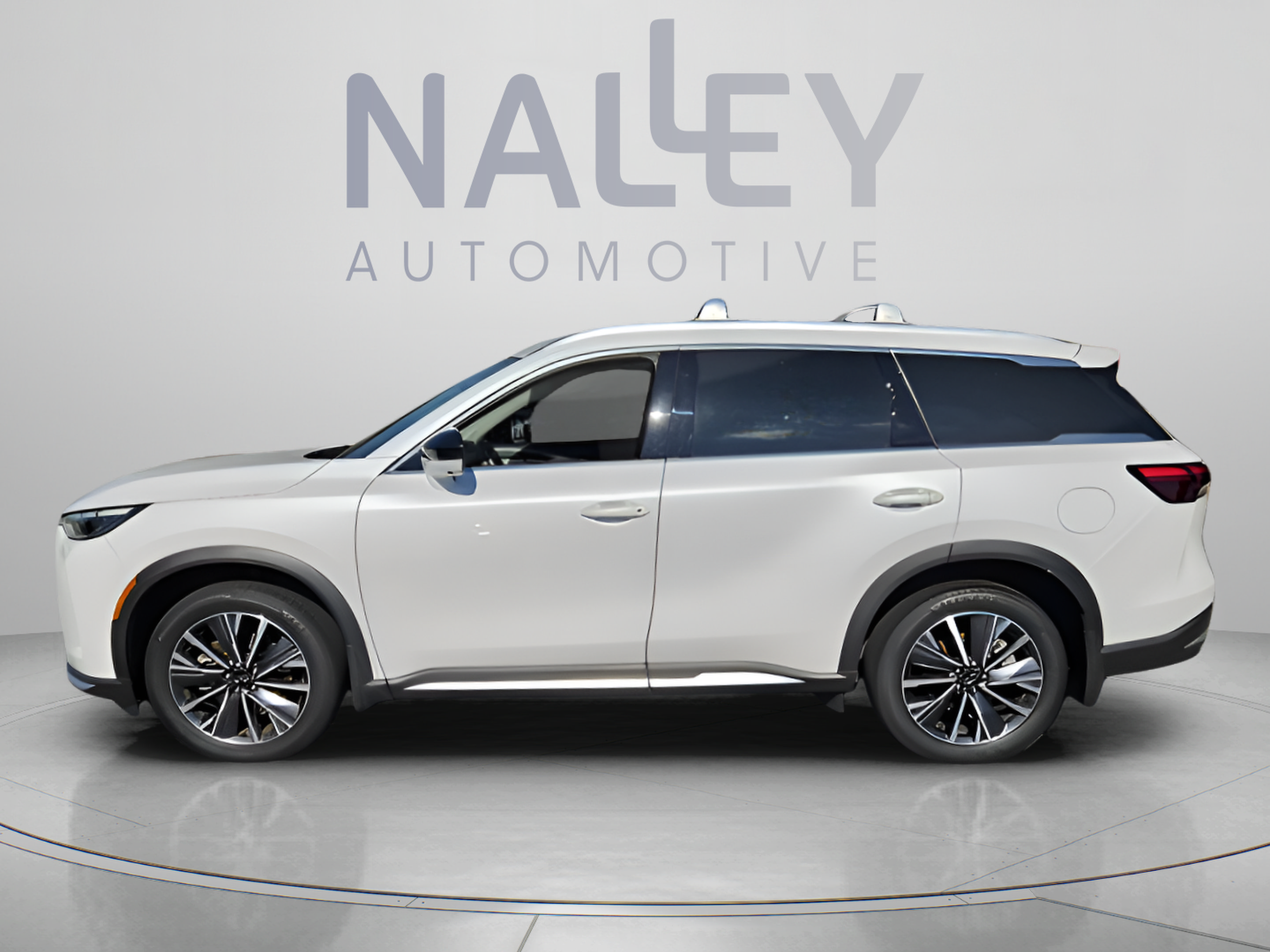 Used 2026 INFINITI QX60 Luxe w/ Cargo Package AWD/4WD image 2