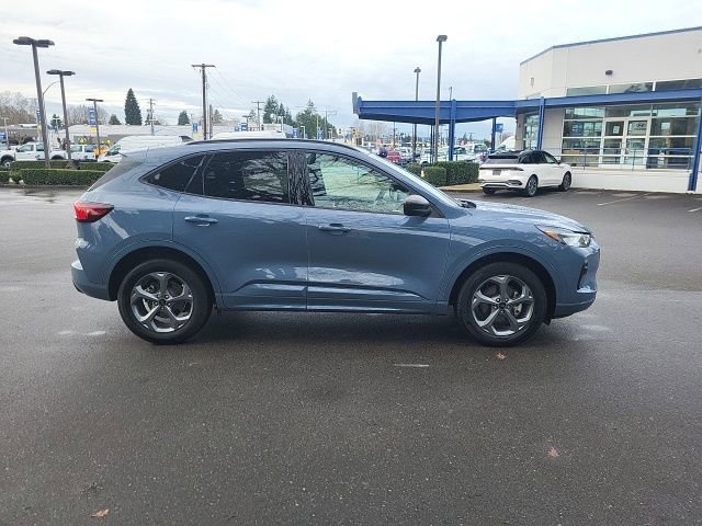 Certified 2023 Ford Escape ST-Line w/ Tech Pack #1 image 9