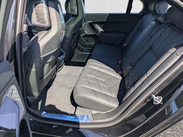 New 2026 BMW i7 xDrive60 w/ Executive Package image 16