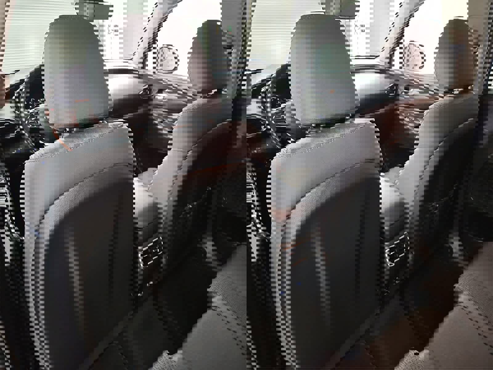 Used 2023 Hyundai Santa Fe SEL image 18