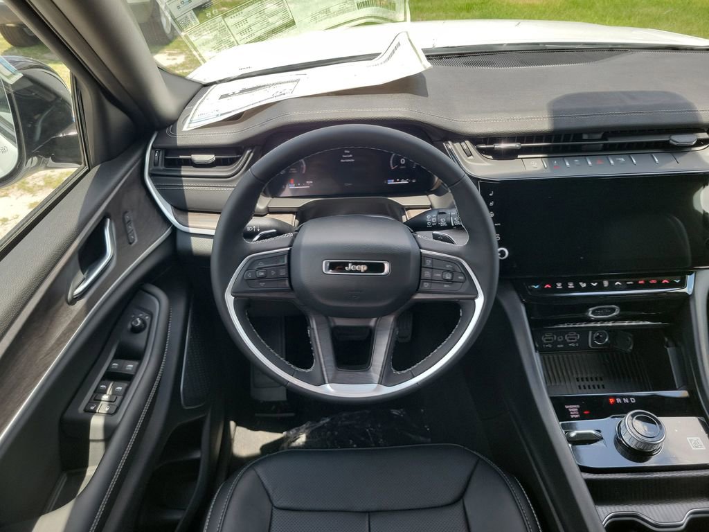 New 2026 Jeep Grand Cherokee L Limited AWD/4WD image 14