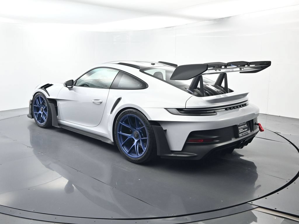 Certified 2025 Porsche 911 GT3 RS RWD image 3