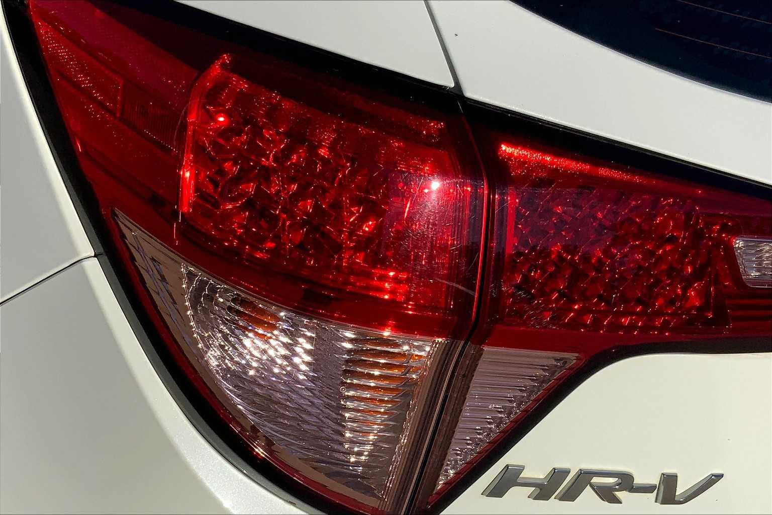 Used 2018 Honda HR-V LX image 26