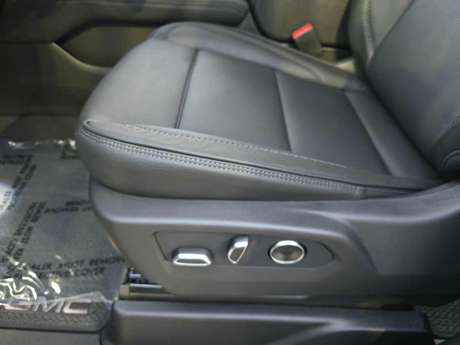 New 2026 GMC Yukon XL Denali AWD/4WD image 27