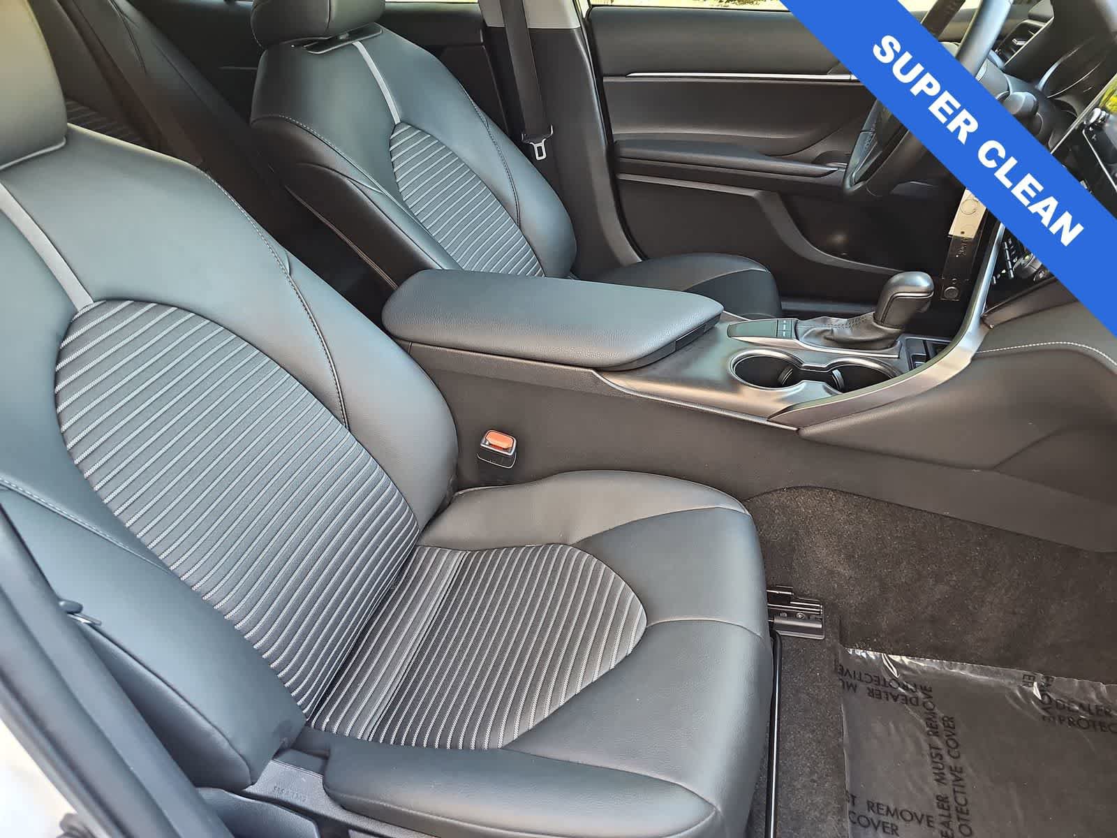 Used 2024 Toyota Camry SE FWD image 18