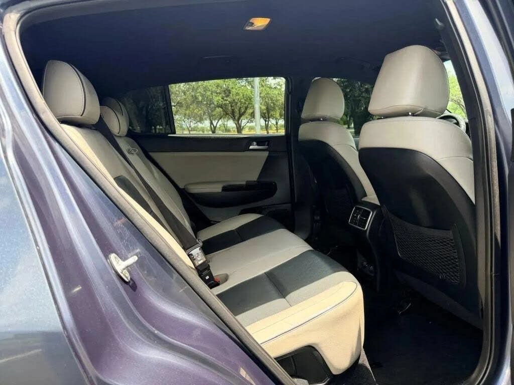 Used 2019 Kia Sportage EX w/ EX Sport Appearance Package FWD image 19