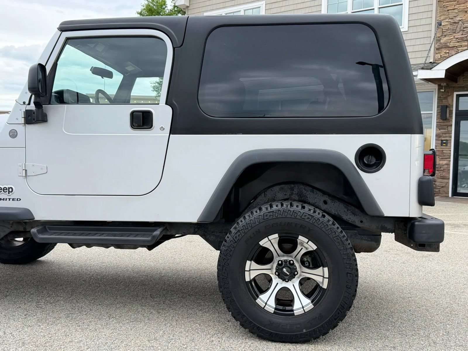 Used 2004 Jeep Wrangler 4WD image 97