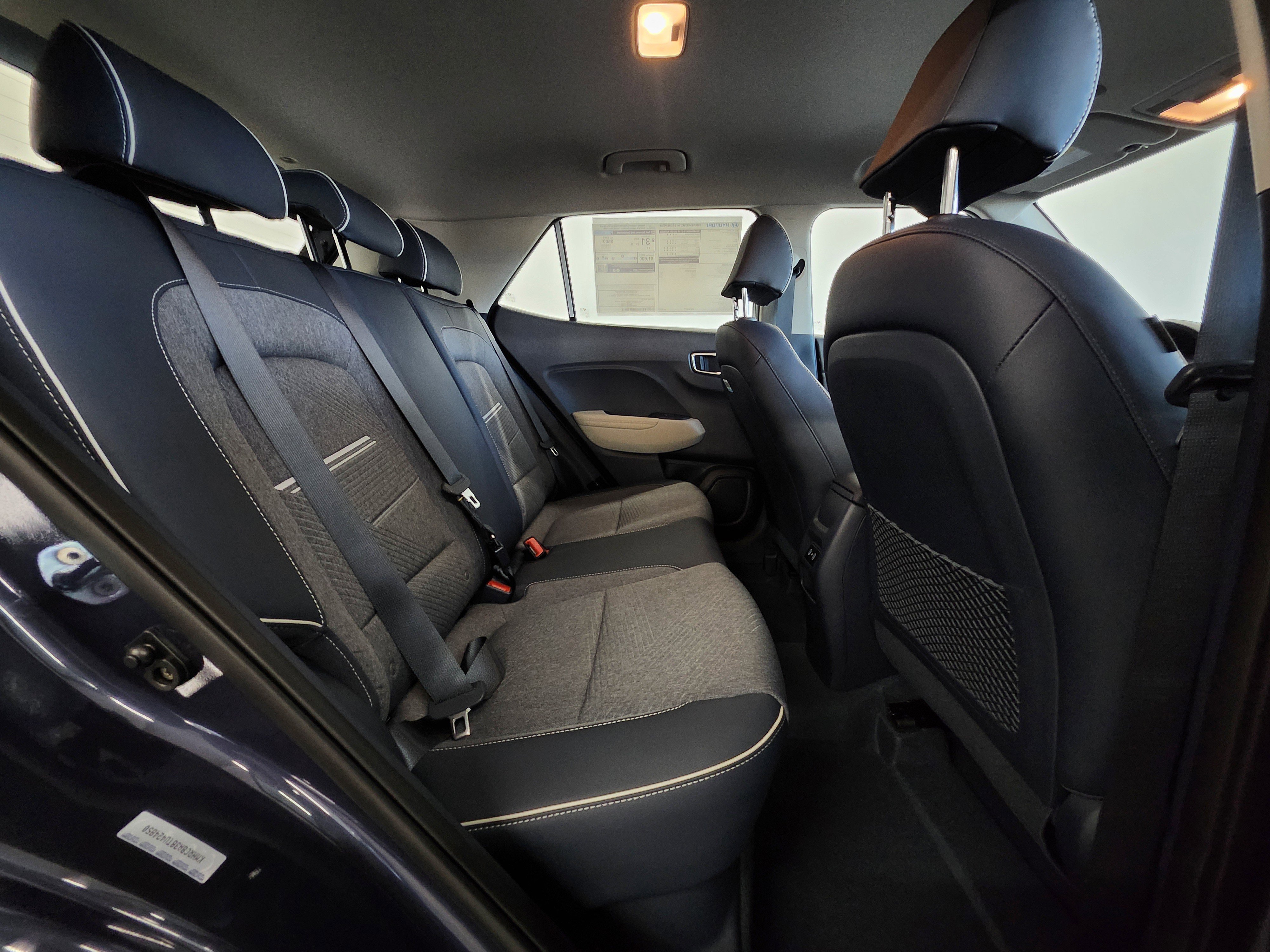 New 2026 Hyundai Venue SEL image 18