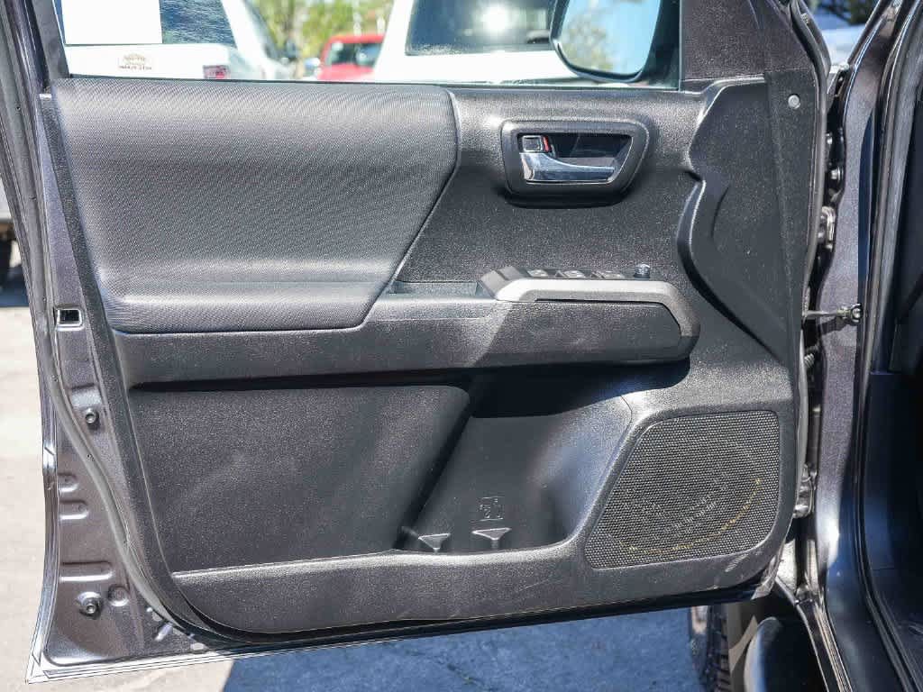 Used 2021 Toyota Tacoma TRD Sport w/ Advanced Technology Package AWD/4WD image 21