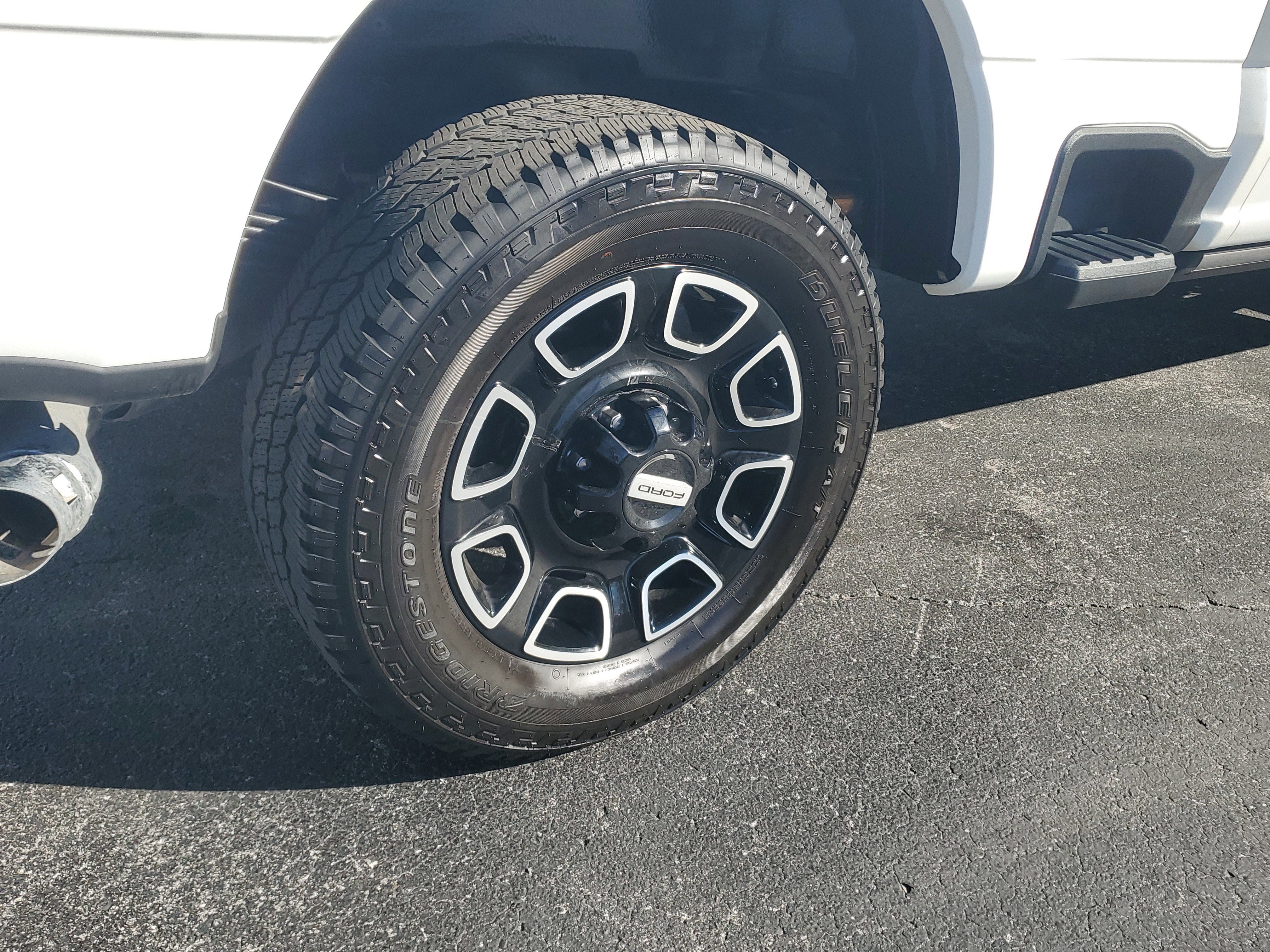 Used 2025 Ford F250 Platinum image 7