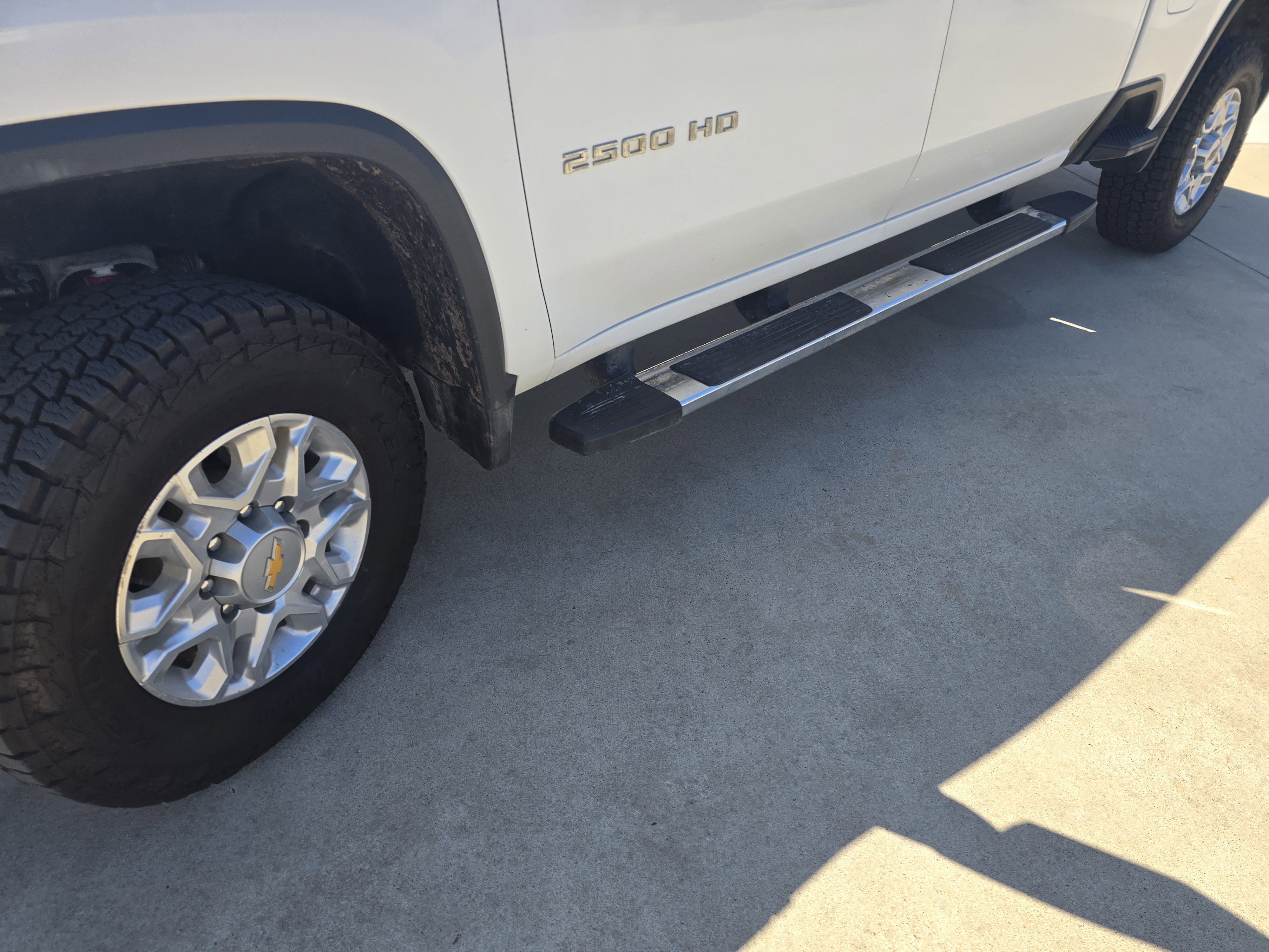Used 2022 Chevrolet Silverado 2500 LT w/ Convenience Package image 9