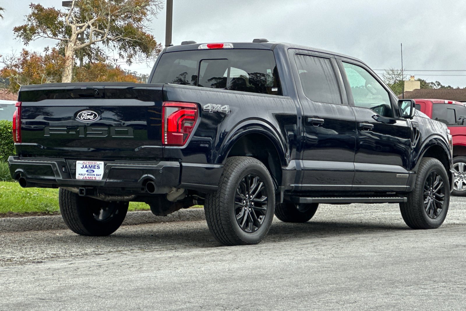 Used 2025 Ford F150 Lariat w/ Equipment Group 501A Mid image 4