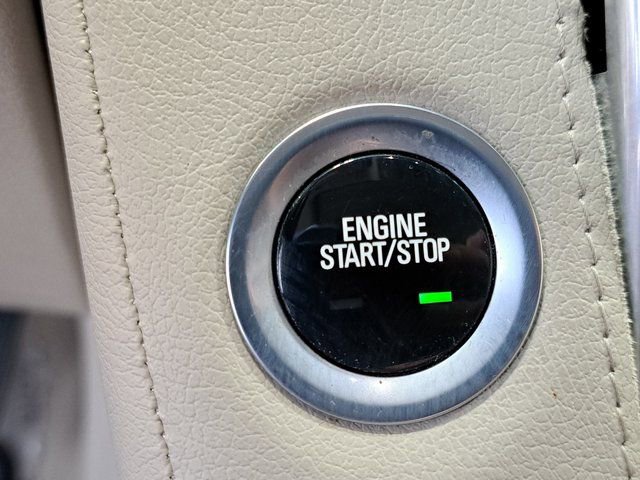 Used 2018 Cadillac Escalade Luxury image 16