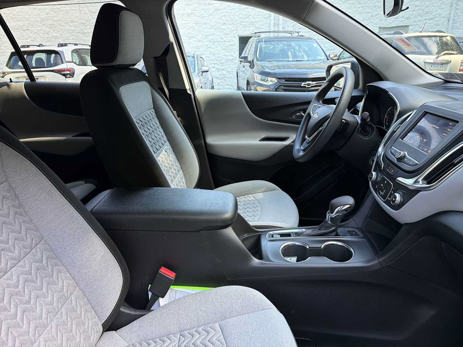Used 2023 Chevrolet Equinox LS w/ LS Convenience Package AWD/4WD image 26