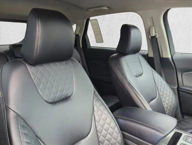 Used 2024 Ford Edge Titanium image 22
