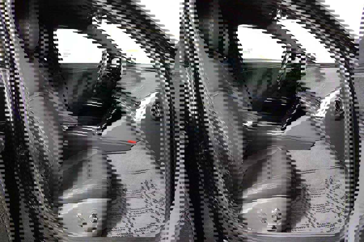 Used 2024 Lucid Air Pure image 8