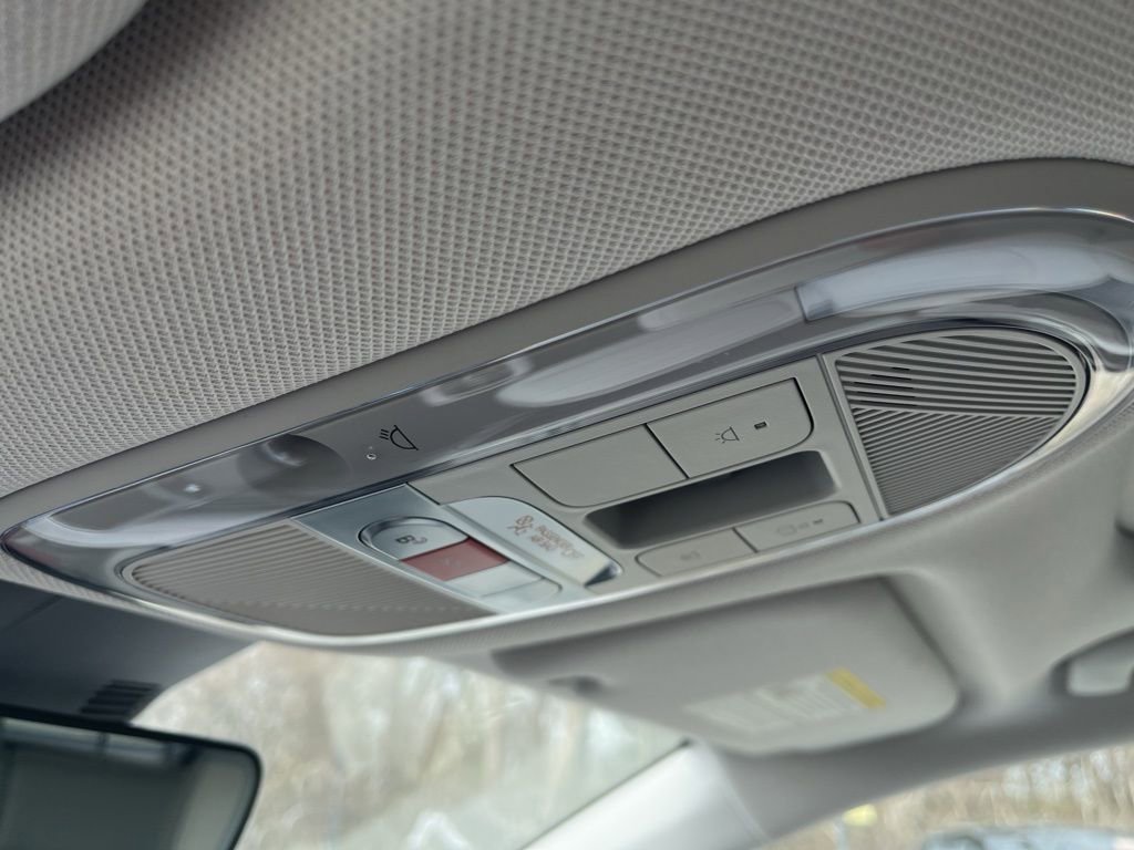 Used 2023 Hyundai Ioniq 5 Limited image 33