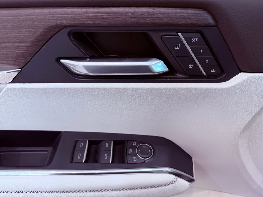 Used 2024 GMC Acadia Denali w/ LPO, Floor Liner Package image 24