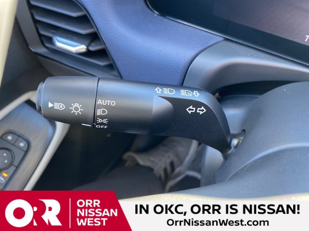 New 2026 Nissan Sentra SL w/ Floor Mat Package FWD image 30