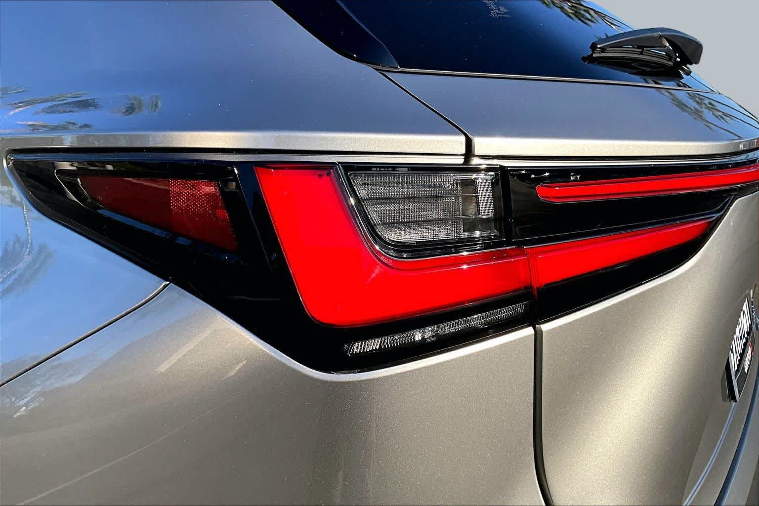 Used 2026 Lexus NX 350h AWD w/ Accessory Package (2T) image 27