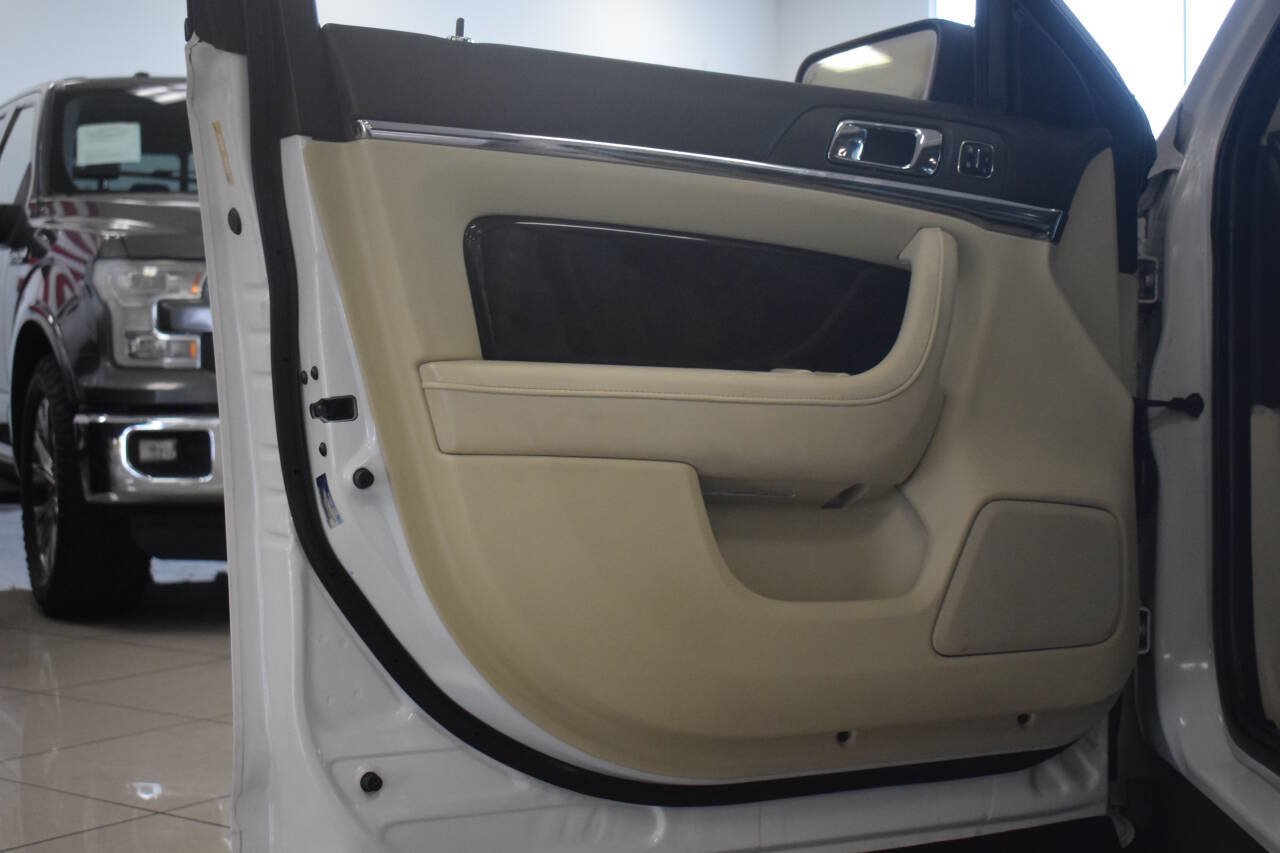 Used 2013 Lincoln MKS AWD image 34