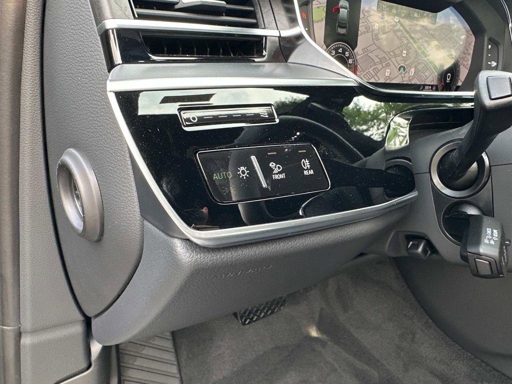 New 2025 Audi A8 L 3.0T image 15