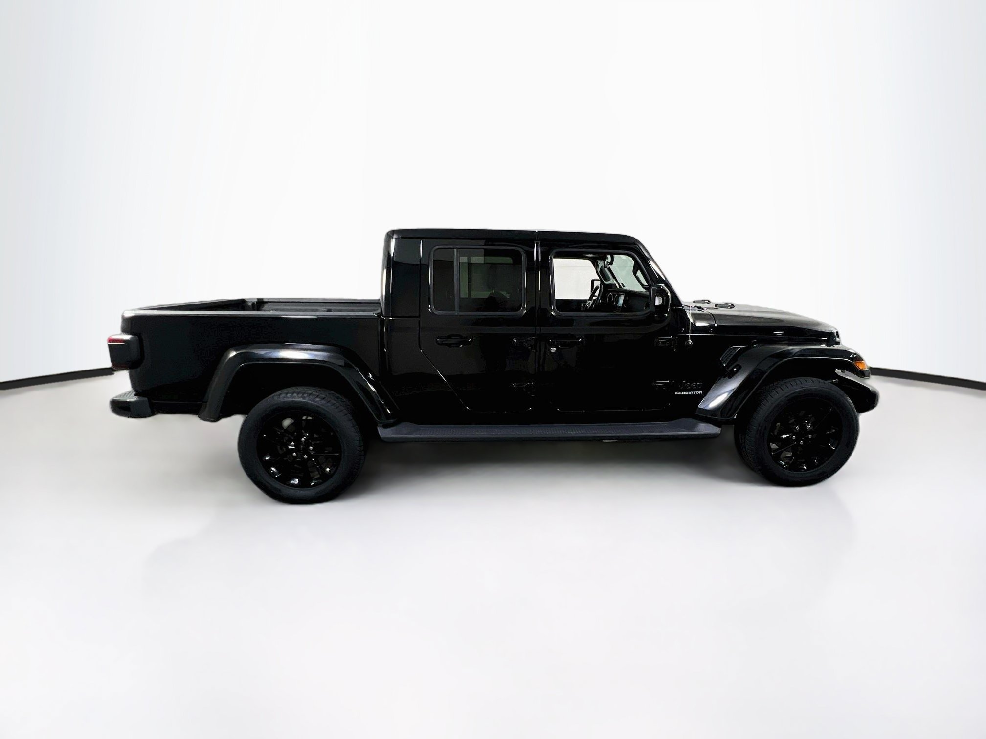 Used 2022 Jeep Gladiator Overland AWD/4WD image 4
