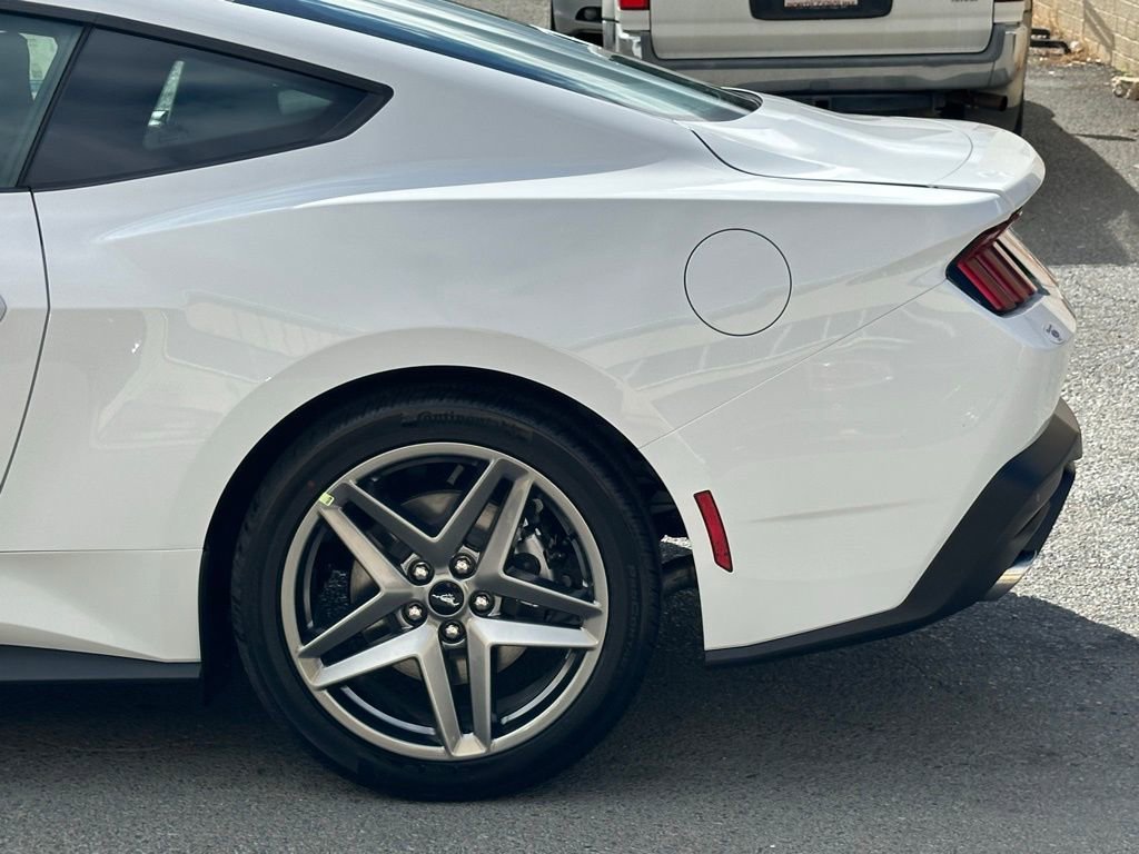 New 2025 Ford Mustang Coupe image 28