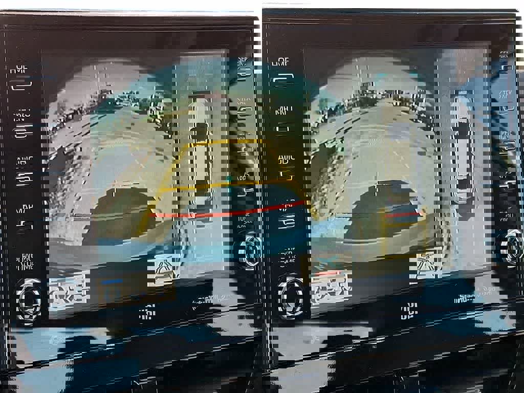 Used 2023 Toyota Camry XLE w/ Navigation Package image 18