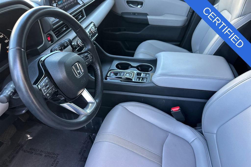 Certified 2025 Honda Pilot EX-L image 10