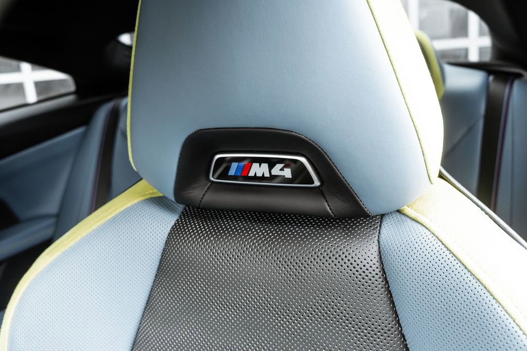 Used 2022 BMW M4 Competition w/ Executive Package RWD image 8