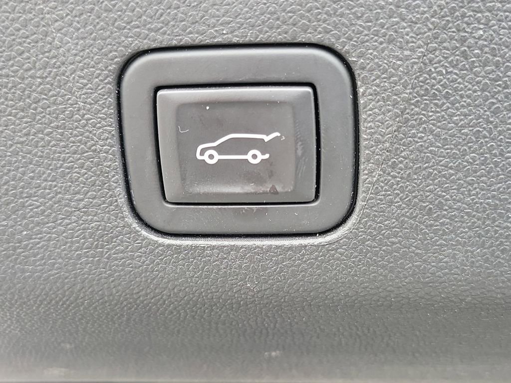 Used 2024 Chevrolet Tahoe RST w/ Luxury Package image 34