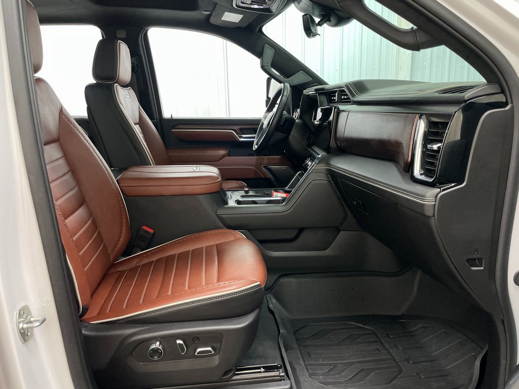 Used 2025 GMC Sierra 2500 Denali Ultimate w/ Max Trailering Package image 44