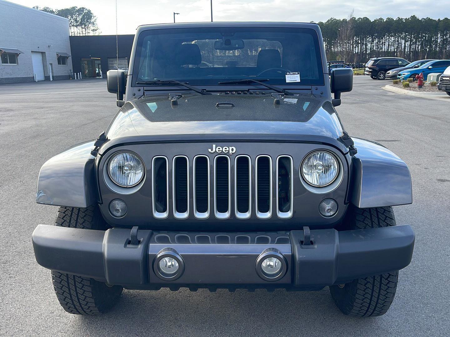 Used 2016 Jeep Wrangler Sahara w/ Connectivity Group image 2