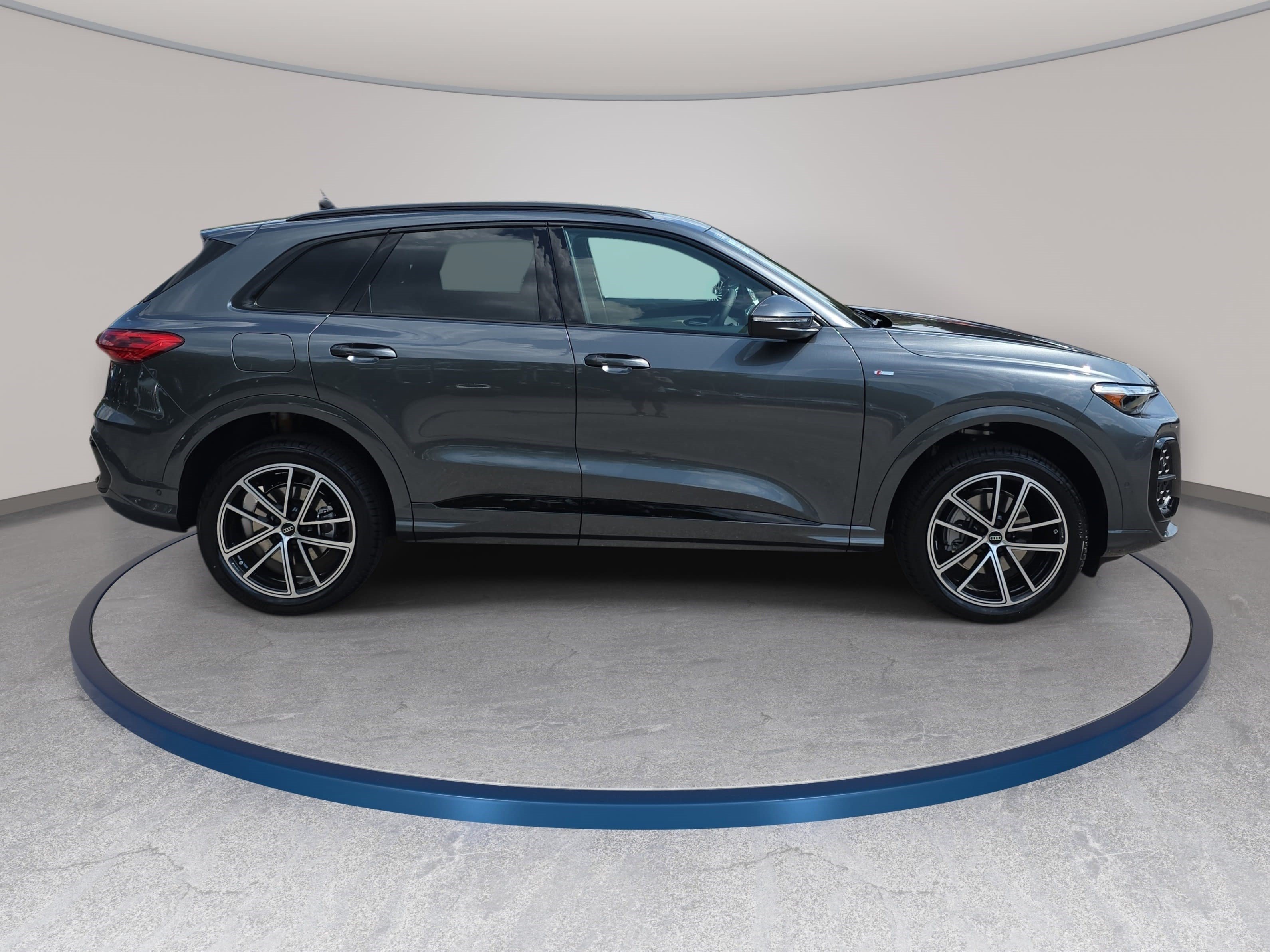 New 2026 Audi Q5 Premium Plus AWD/4WD image 4