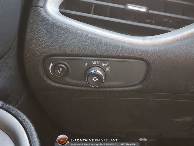 Used 2023 Chevrolet Malibu LT image 19