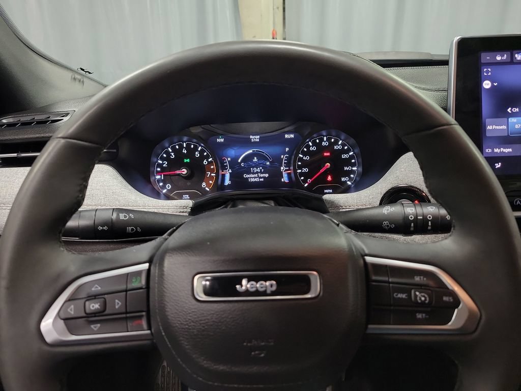 Used 2023 Jeep Compass Latitude AWD/4WD image 14