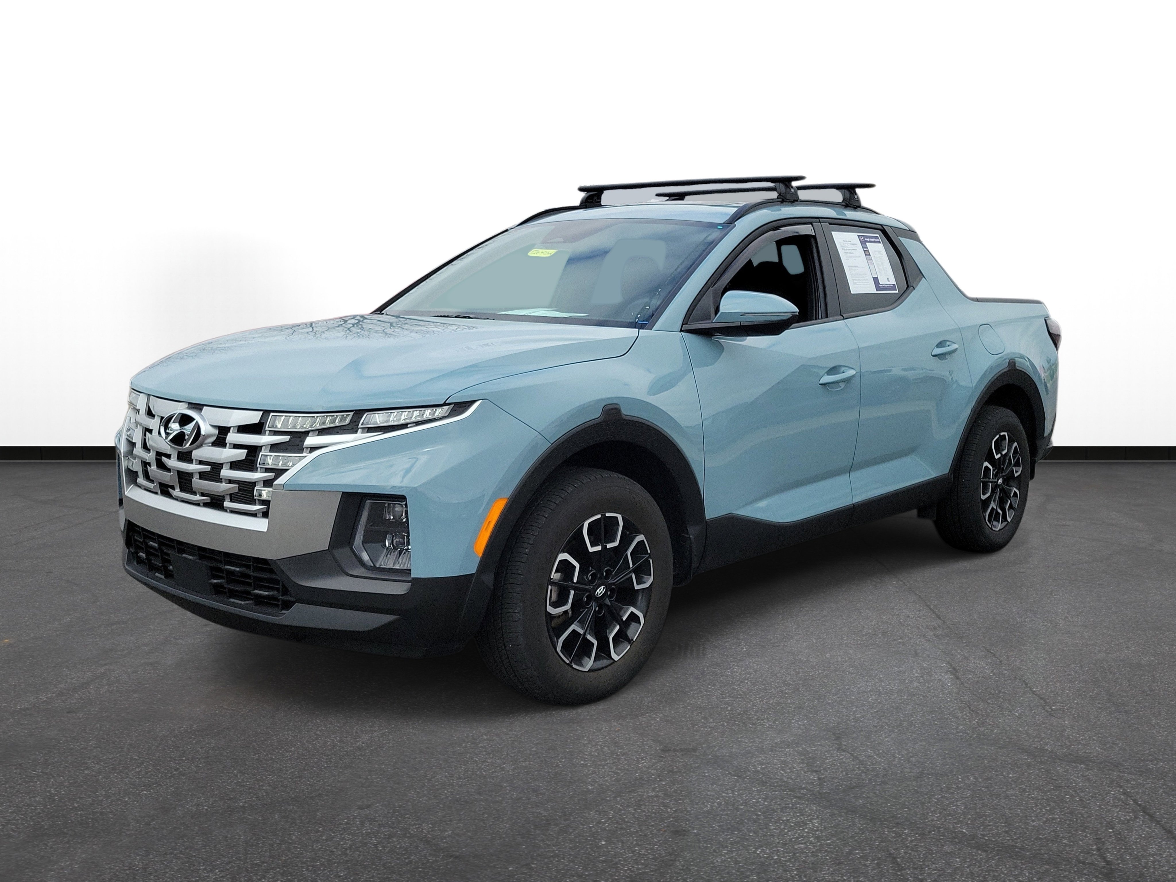 Used 2023 Hyundai Santa Cruz SEL Premium image 2