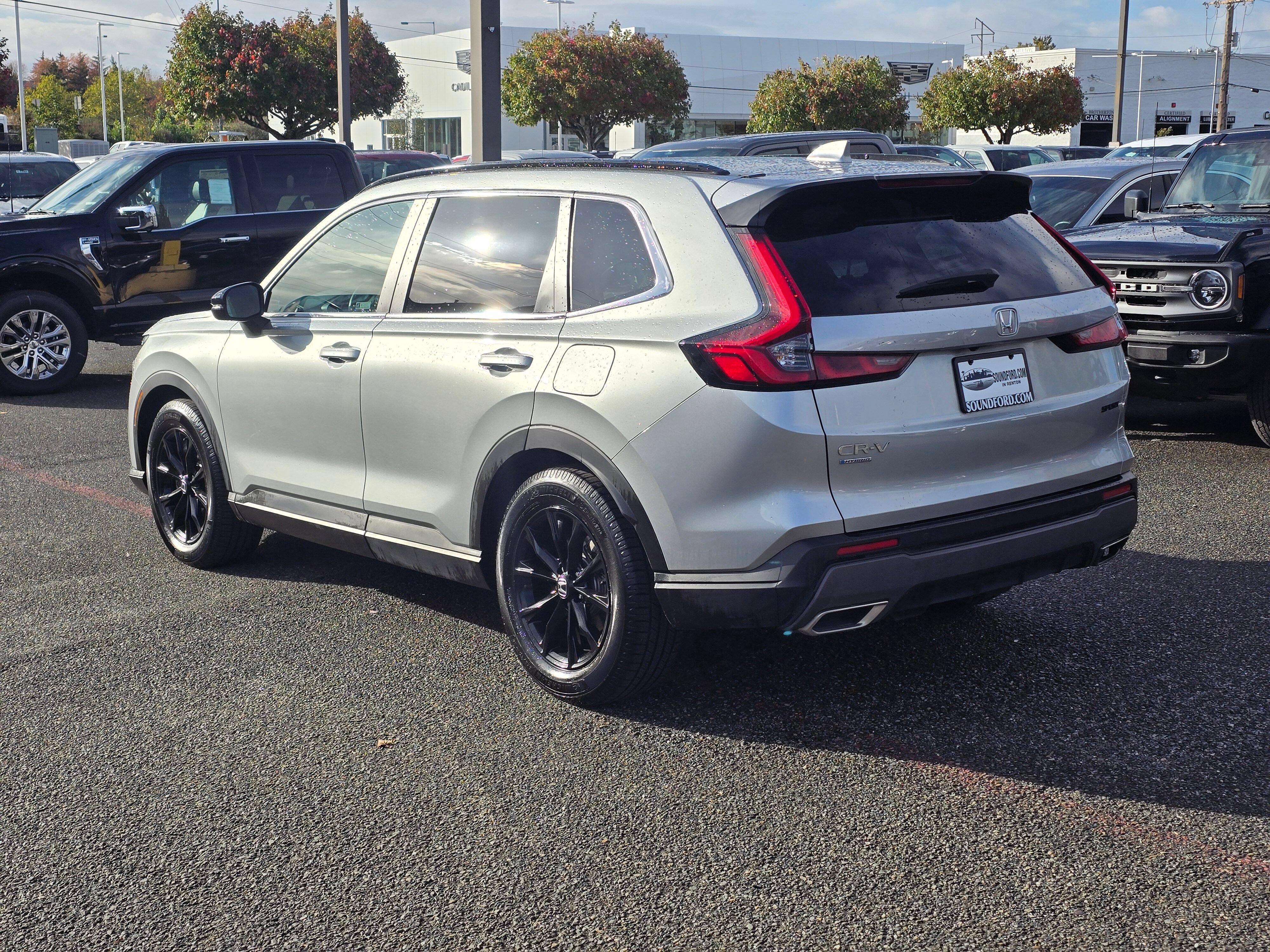 Used 2025 Honda CR-V Sport-L image 3