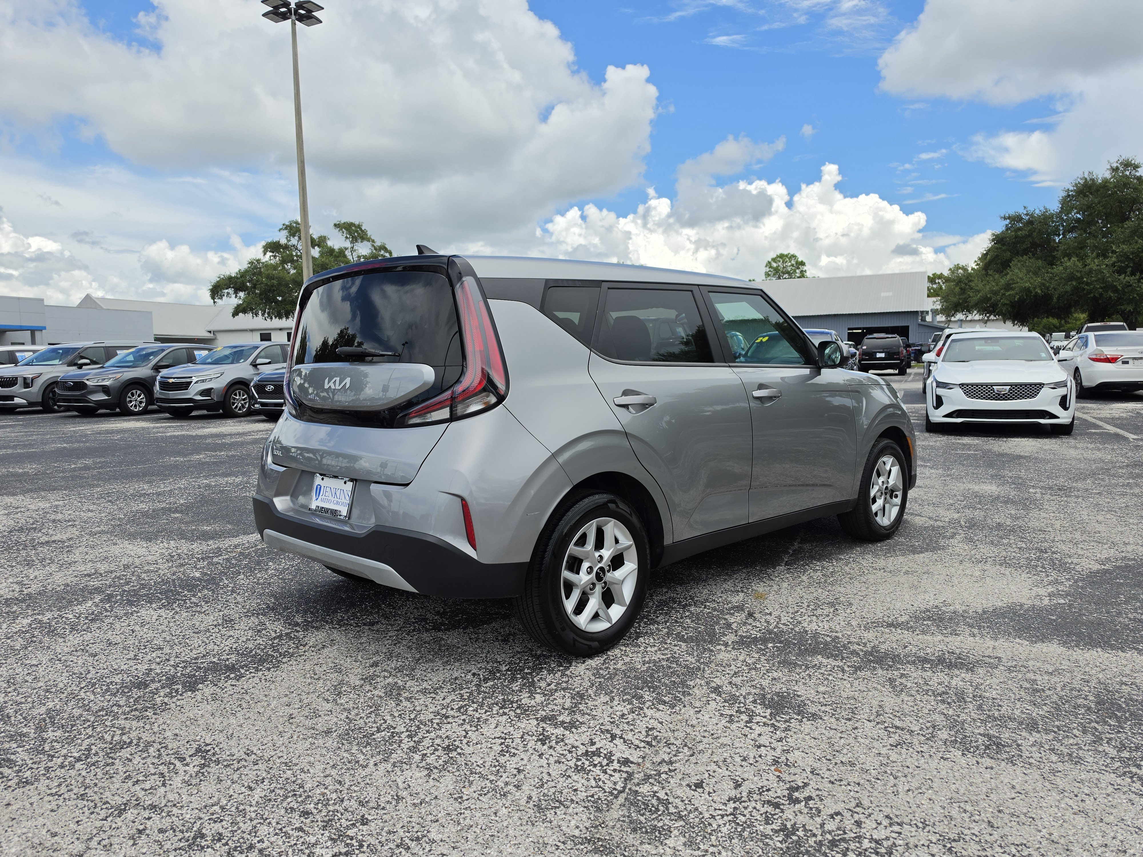 Used 2024 Kia Soul LX w/ Option Group 015 FWD image 5