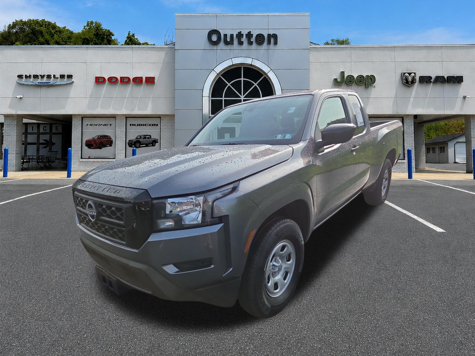 Used 2022 Nissan Frontier S RWD image 8