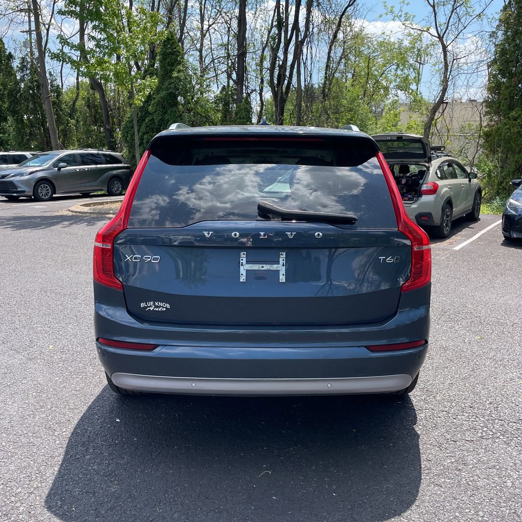 Used 2022 Volvo XC90 T6 Momentum w/ Advanced Package AWD/4WD image 5