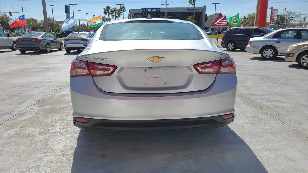 Used 2019 Chevrolet Malibu LT image 9